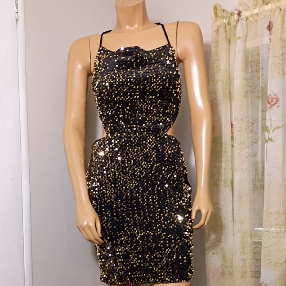 Fiestar Glamorous Sequin Mini Dress in Black and Gold‎ Size L